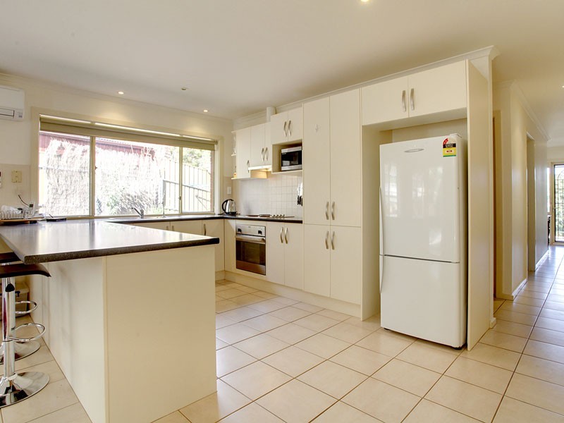 2 Ridge Place, Aberfoyle Park SA 5159