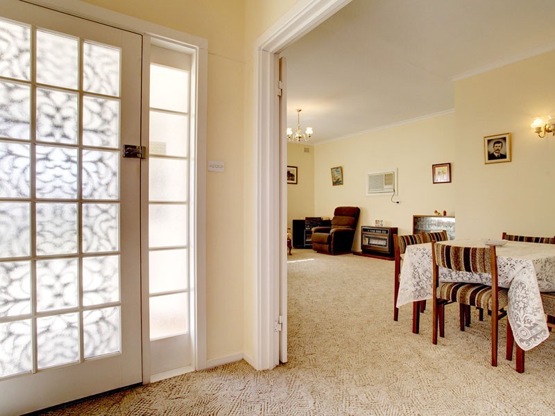 6 Elizabeth Road, Christie Downs SA 5164