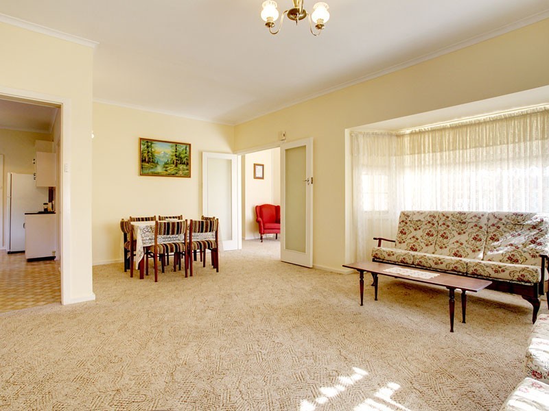 6 Elizabeth Road, Christie Downs SA 5164