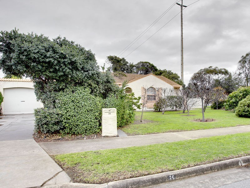 25 Tomkinson Road, Semaphore Park SA 5019