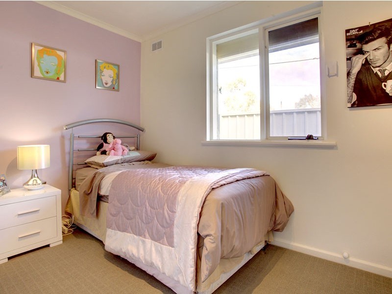 12 Emberton Place, Morphett Vale SA 5162