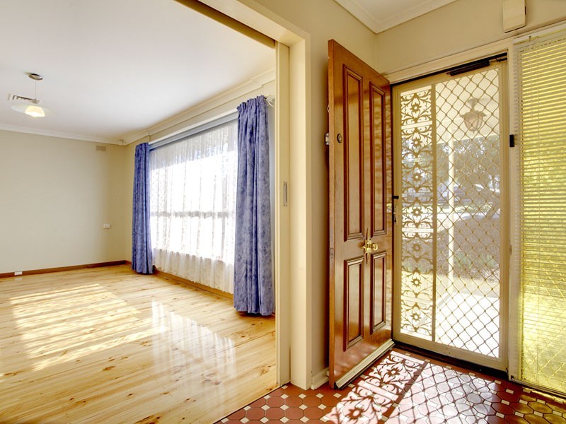 18 Underbank Grove, Hackham West SA 5163