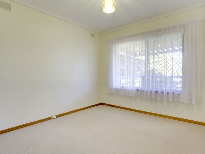 18 Underbank Grove, Hackham West SA 5163