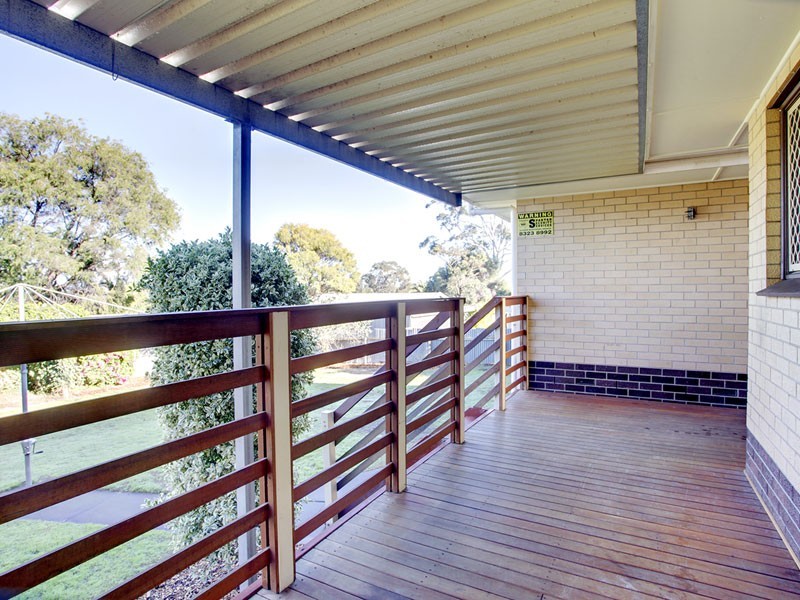18 Underbank Grove, Hackham West SA 5163