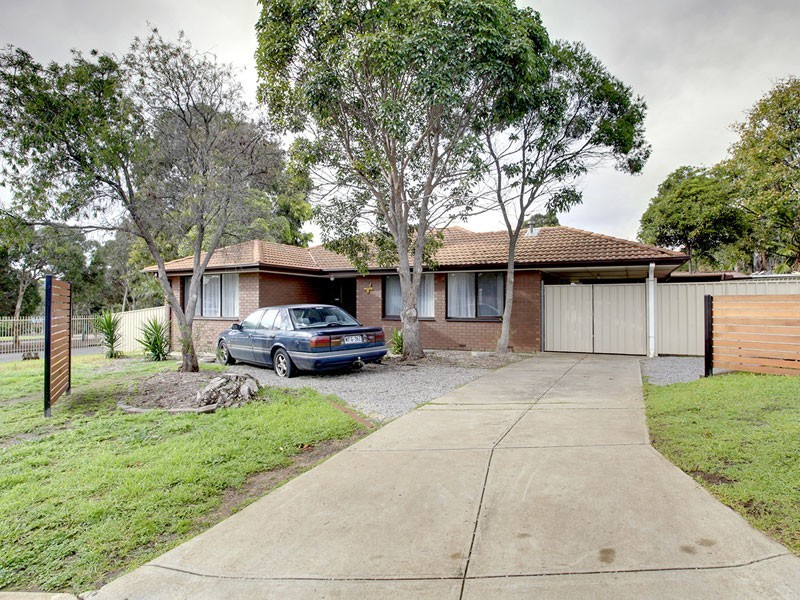 1 Lutana Court, Morphett Vale SA 5162