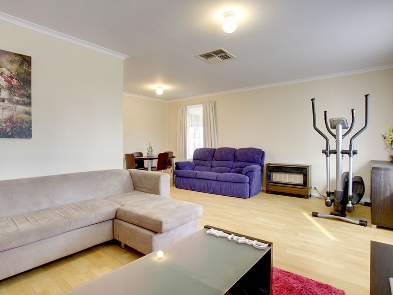 1 Lutana Court, Morphett Vale SA 5162