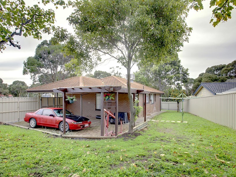 1 Lutana Court, Morphett Vale SA 5162