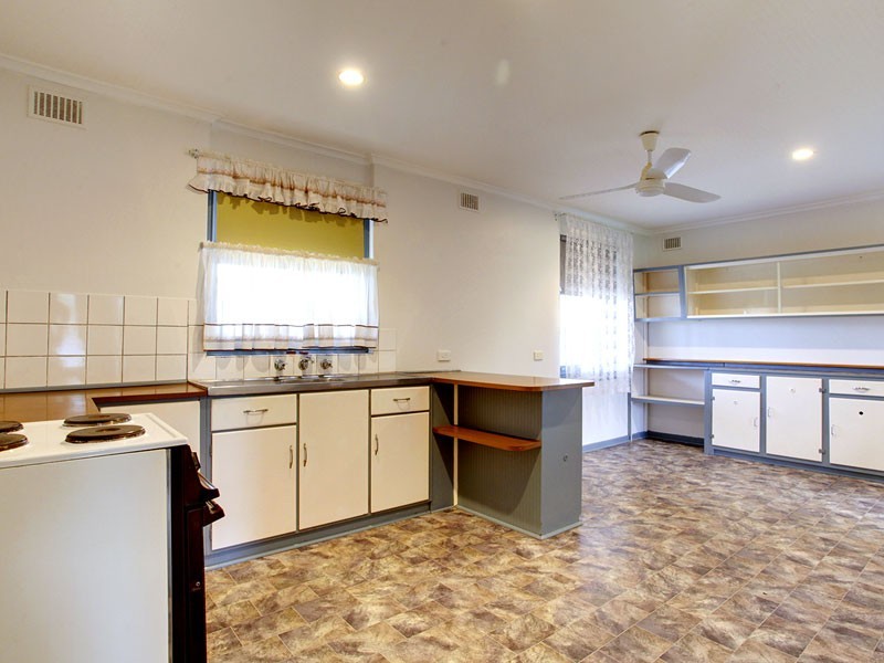 5 Roy Terrace, Christies Beach SA 5165