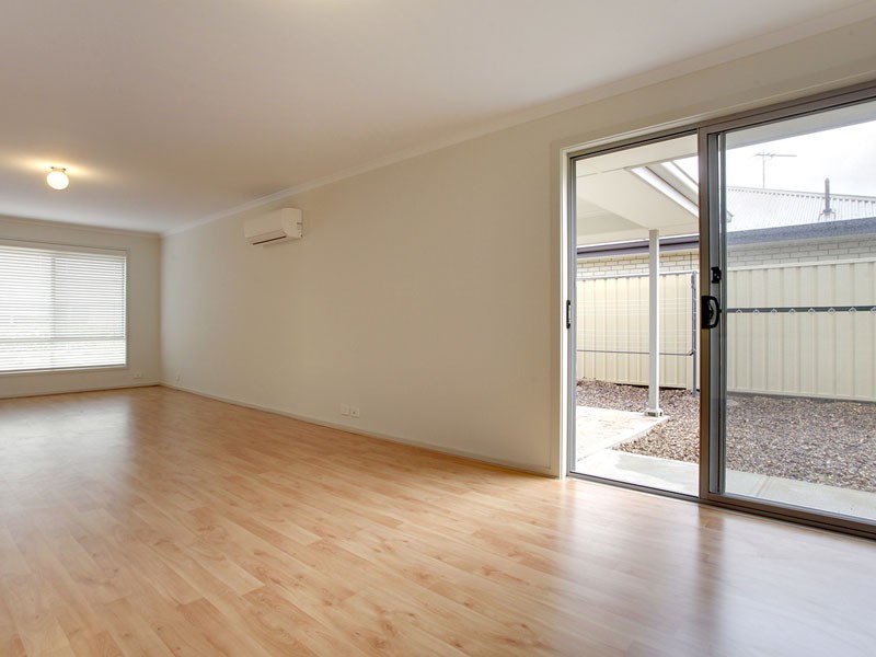 4 Nipper Street, Seaford Meadows SA 5169