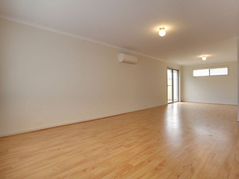 4 Nipper Street, Seaford Meadows SA 5169