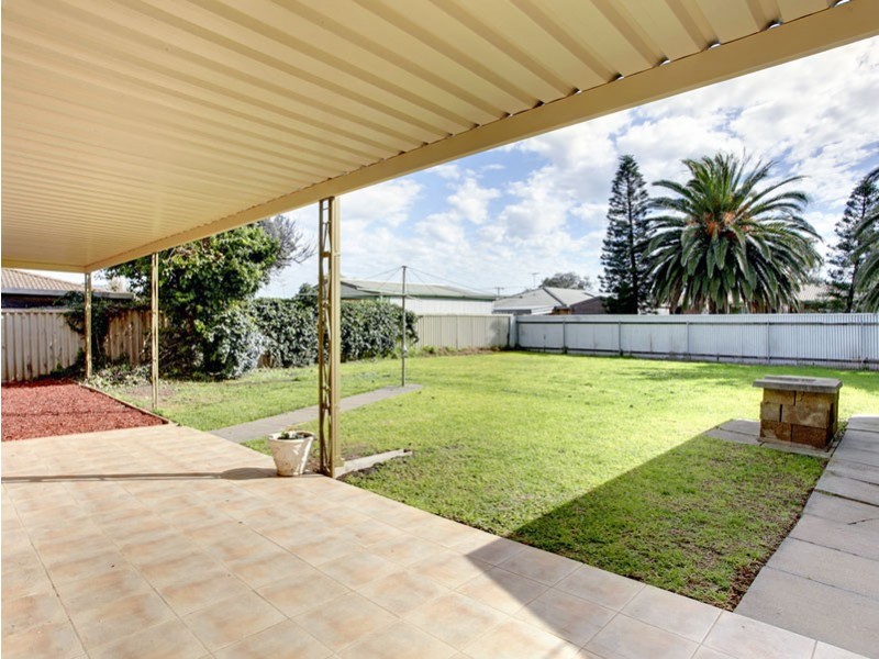 9 Perth Street, Port Noarlunga South SA 5167