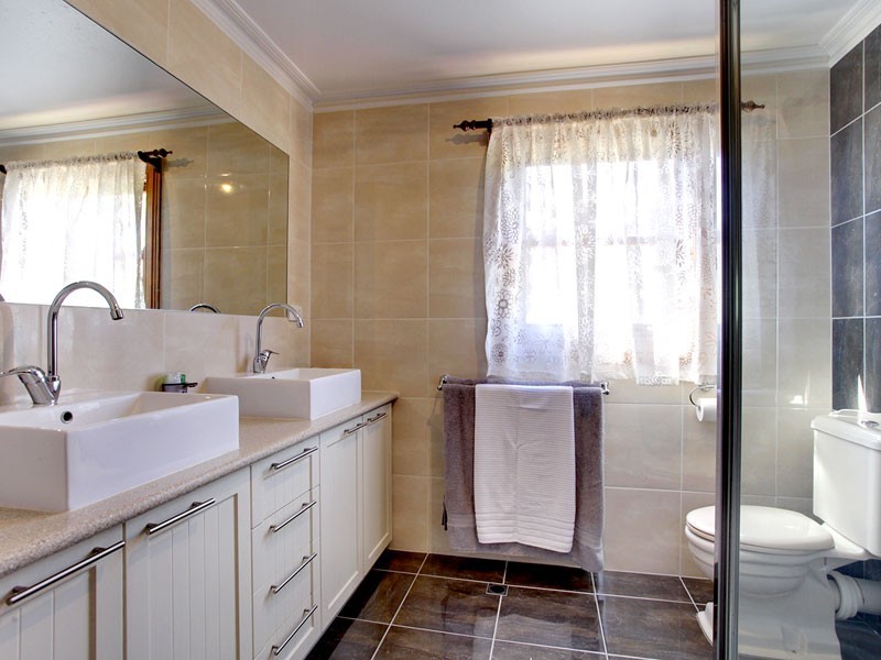 15 Liddiard Street, Mclaren Vale SA 5171