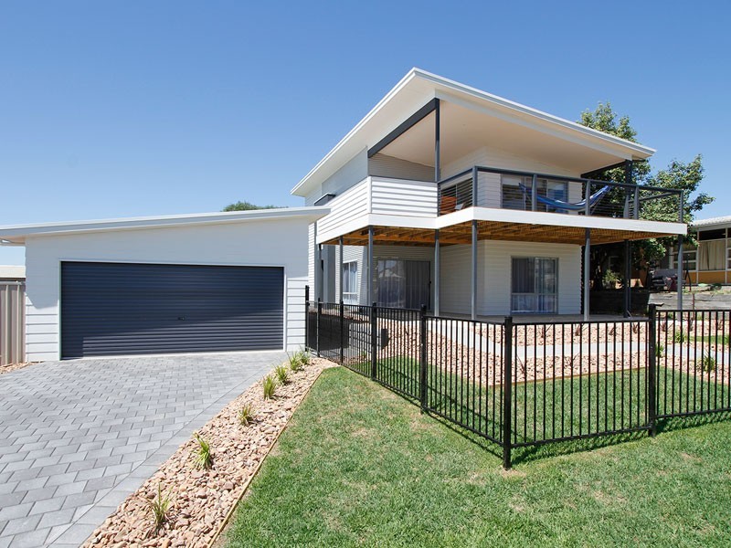 27 Bathurst Avenue, Moana SA 5169
