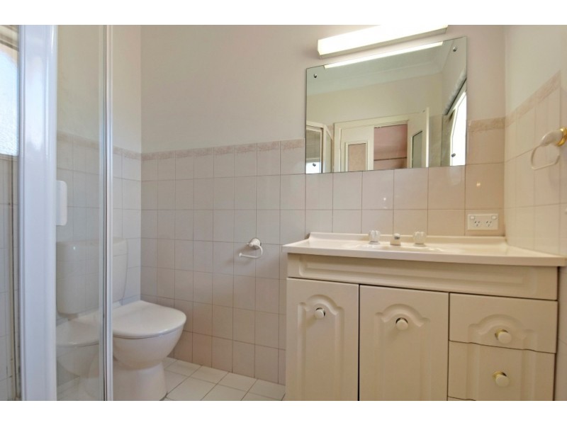 18 Wahratta Ave, Morphett Vale SA 5162