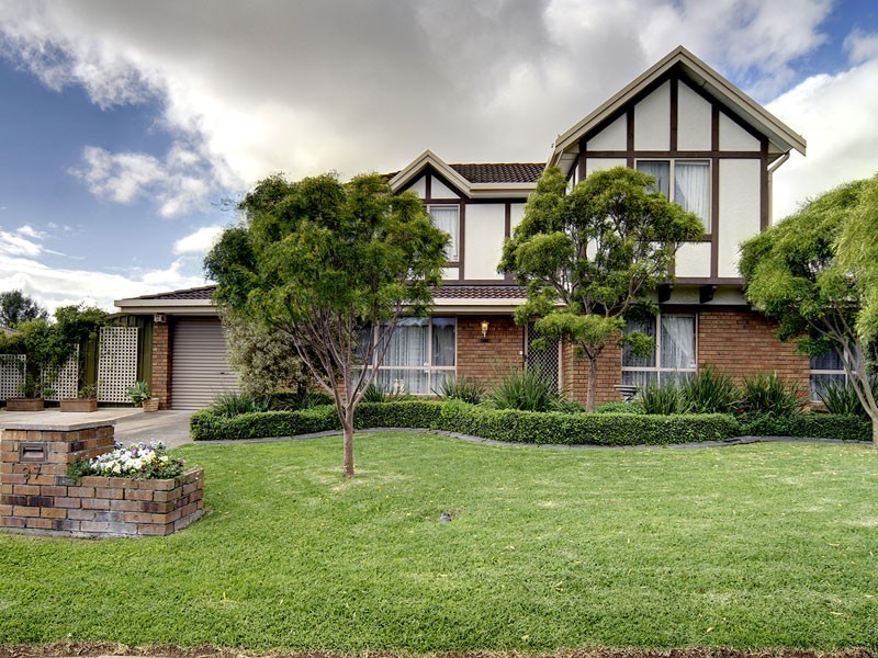 37 Fredrick Drive, Woodcroft SA 5162