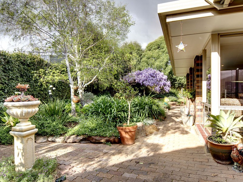 37 Fredrick Drive, Woodcroft SA 5162