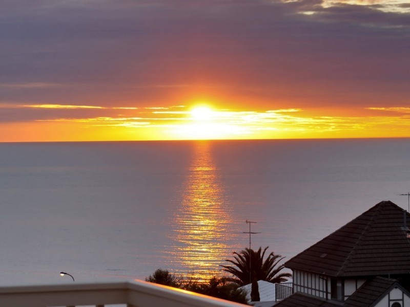 11 Dutchman Drive, Hallett Cove SA 5158