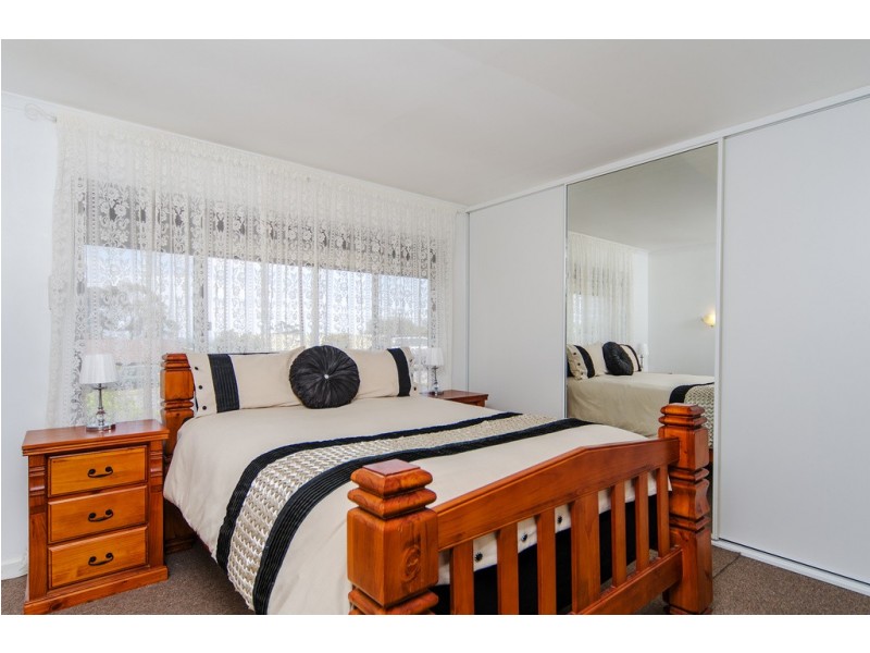 16 Winchley Way, Huntfield Heights SA 5163