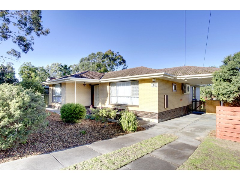 18 Underbank Grove, Hackham West SA 5163