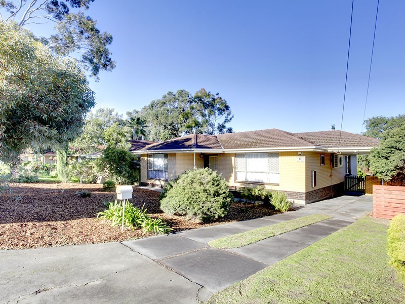 18 Underbank Grove, Hackham West SA 5163