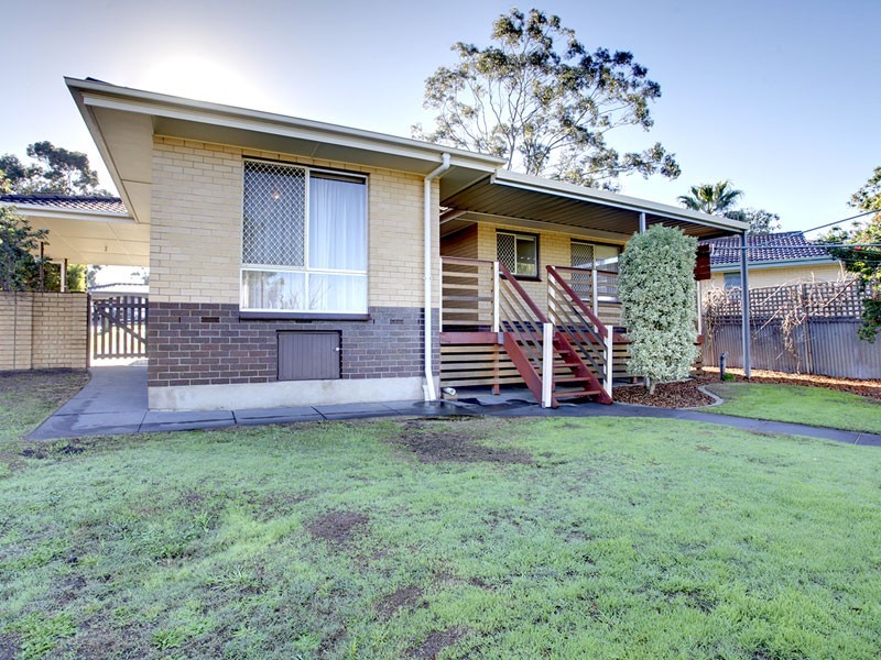 18 Underbank Grove, Hackham West SA 5163