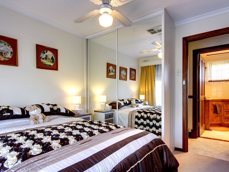 17 Virginia Drive, Morphett Vale SA 5162