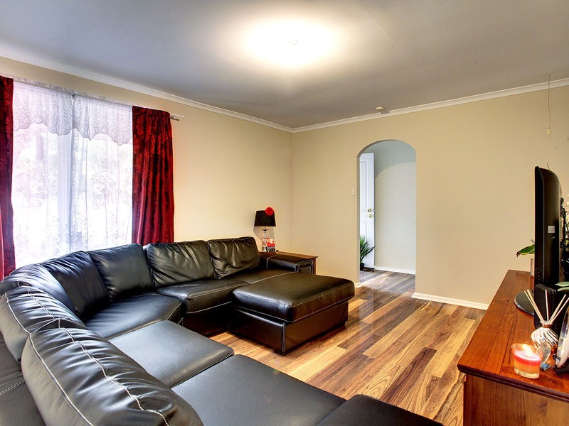 15 Cooder Crescent, Morphett Vale SA 5162