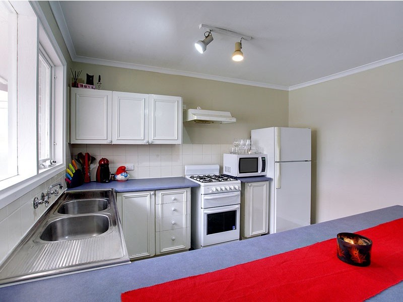 15 Cooder Crescent, Morphett Vale SA 5162