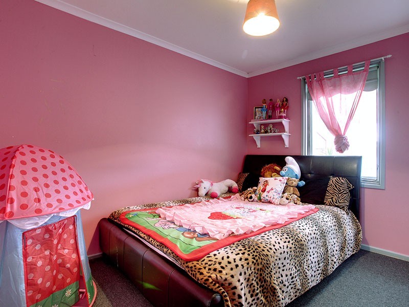 15 Cooder Crescent, Morphett Vale SA 5162