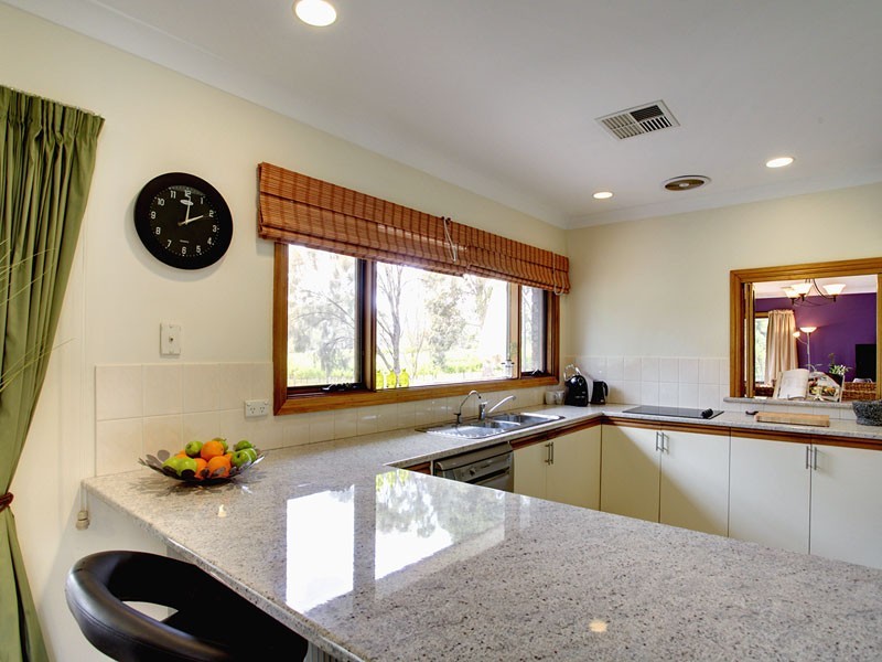 24 Railway Terrace, Mclaren Vale SA 5171