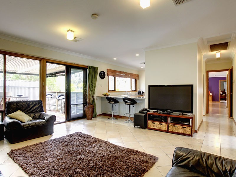 24 Railway Terrace, Mclaren Vale SA 5171