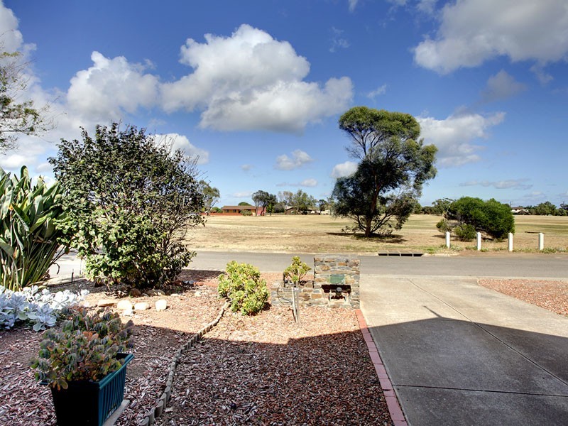 6 Cedar Avenue, Seaford SA 5169