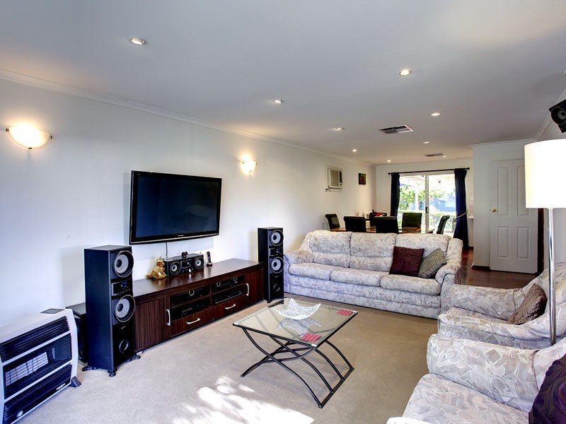 8 Alice Crescent, Morphett Vale SA 5162