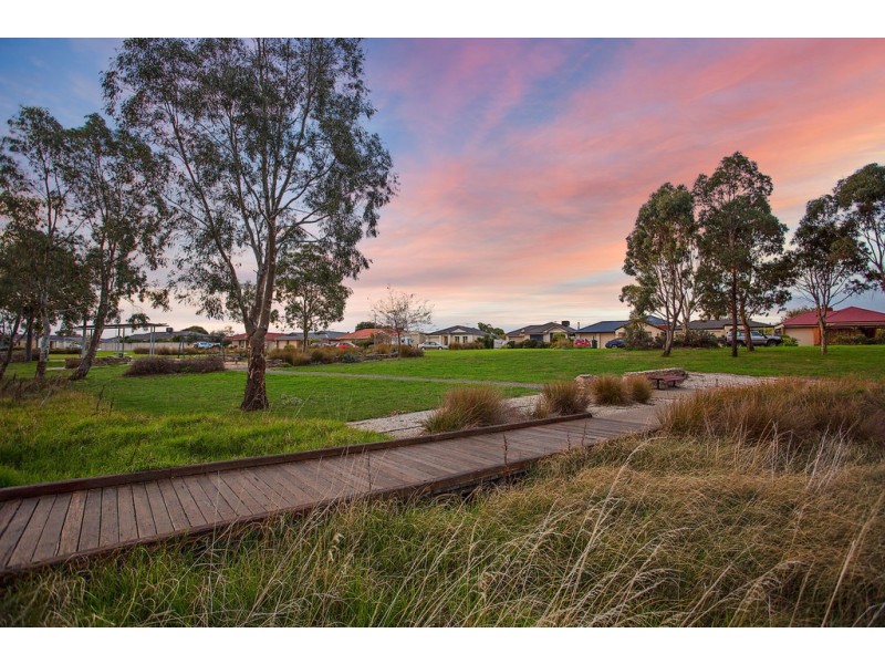 17 Periwinkle Drive, Aldinga Beach SA 5173