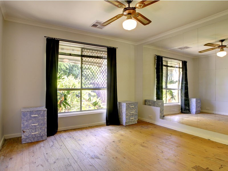 102 Richards Drive, Morphett Vale SA 5162