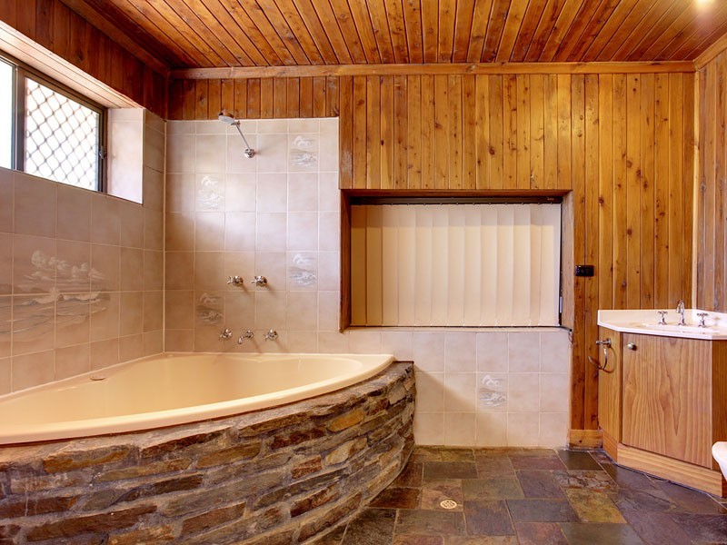 102 Richards Drive, Morphett Vale SA 5162