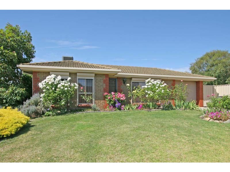 1 Oakhill Crescent, Morphett Vale SA 5162