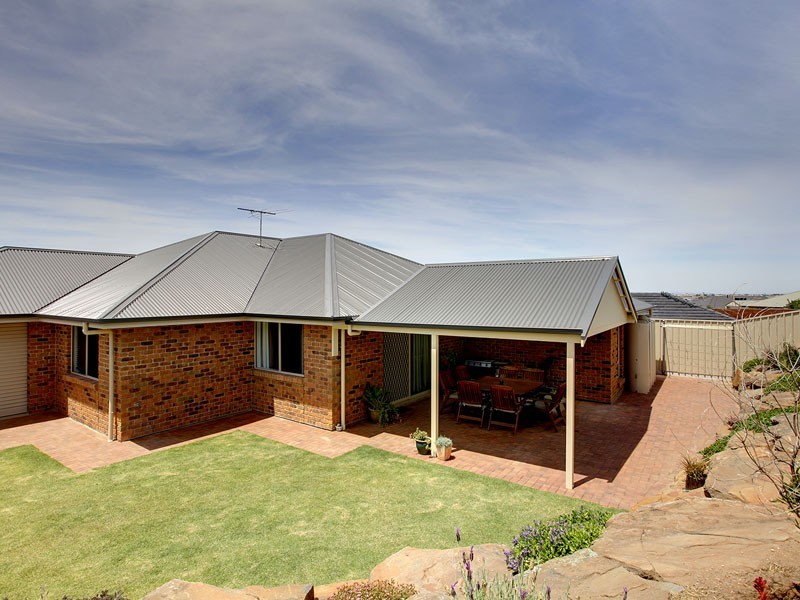 25 Sameden Drive, Noarlunga Downs SA 5168