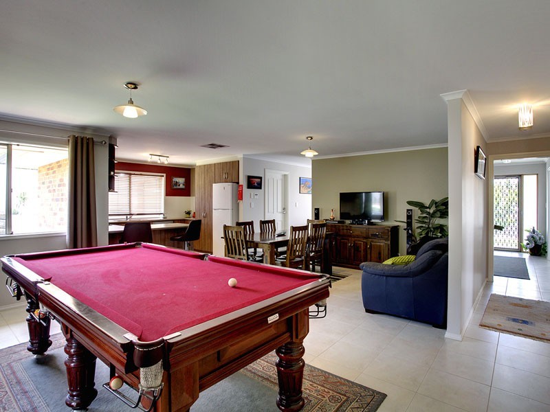 25 Sameden Drive, Noarlunga Downs SA 5168