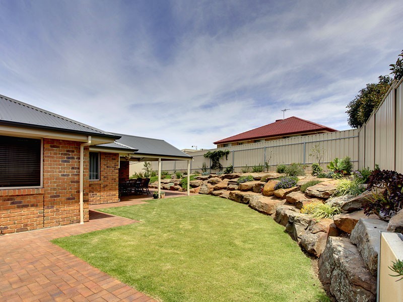 25 Sameden Drive, Noarlunga Downs SA 5168