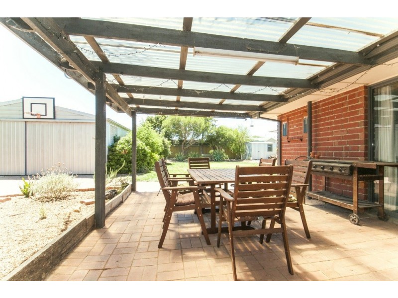 18 Oakridge Rise, Huntfield Heights SA 5163