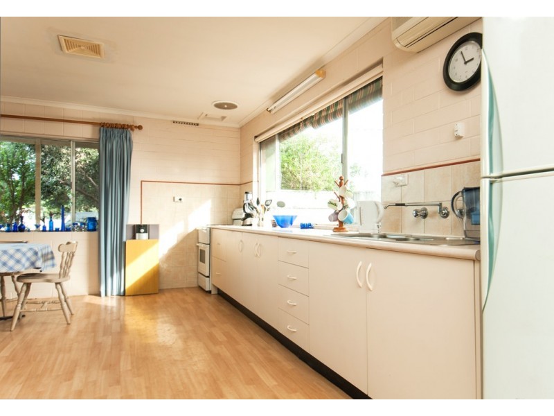 15 Gordon Street, Aldinga Beach SA 5173