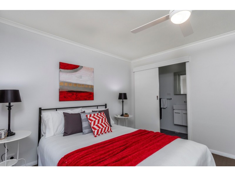 22 Lerunna Avenue, Hallett Cove SA 5158