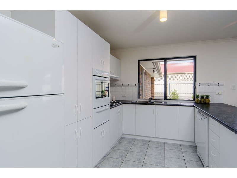 4 Sovereign Drive, Woodcroft SA 5162