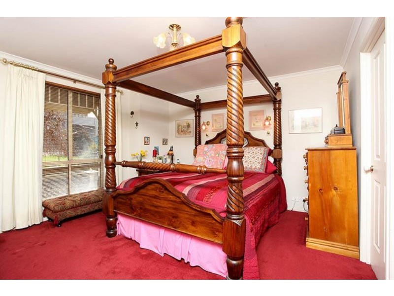 16 Erebus Glen, Hallett Cove SA 5158