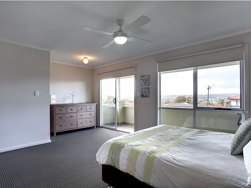 17 Cambridge Street, Port Noarlunga South SA 5167