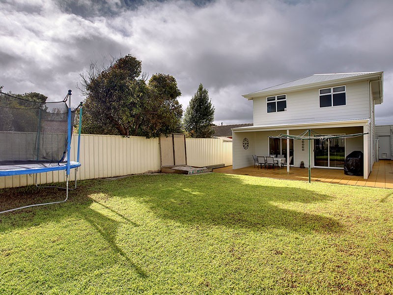 17 Cambridge Street, Port Noarlunga South SA 5167