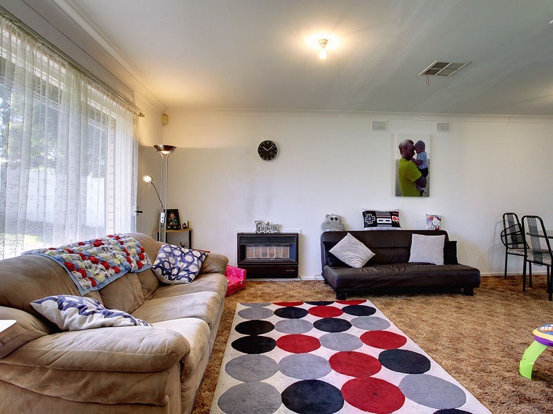 13 Arnold Drive, Hackham SA 5163