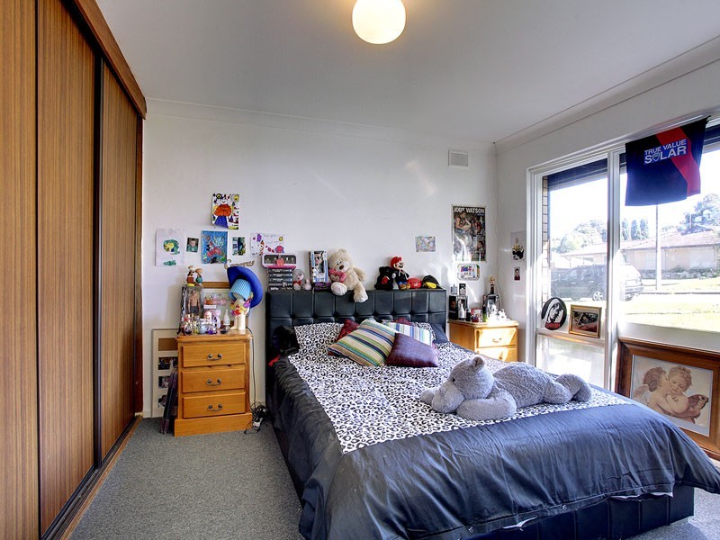 13 Arnold Drive, Hackham SA 5163
