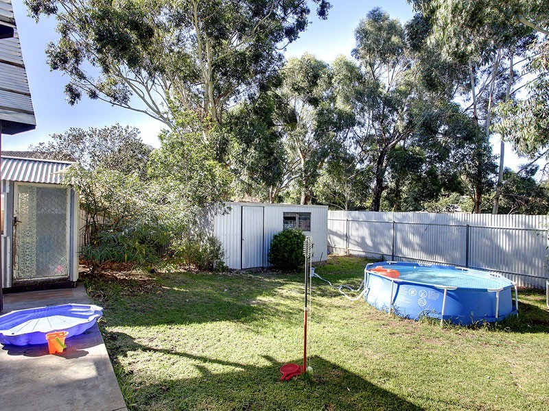 13 Arnold Drive, Hackham SA 5163